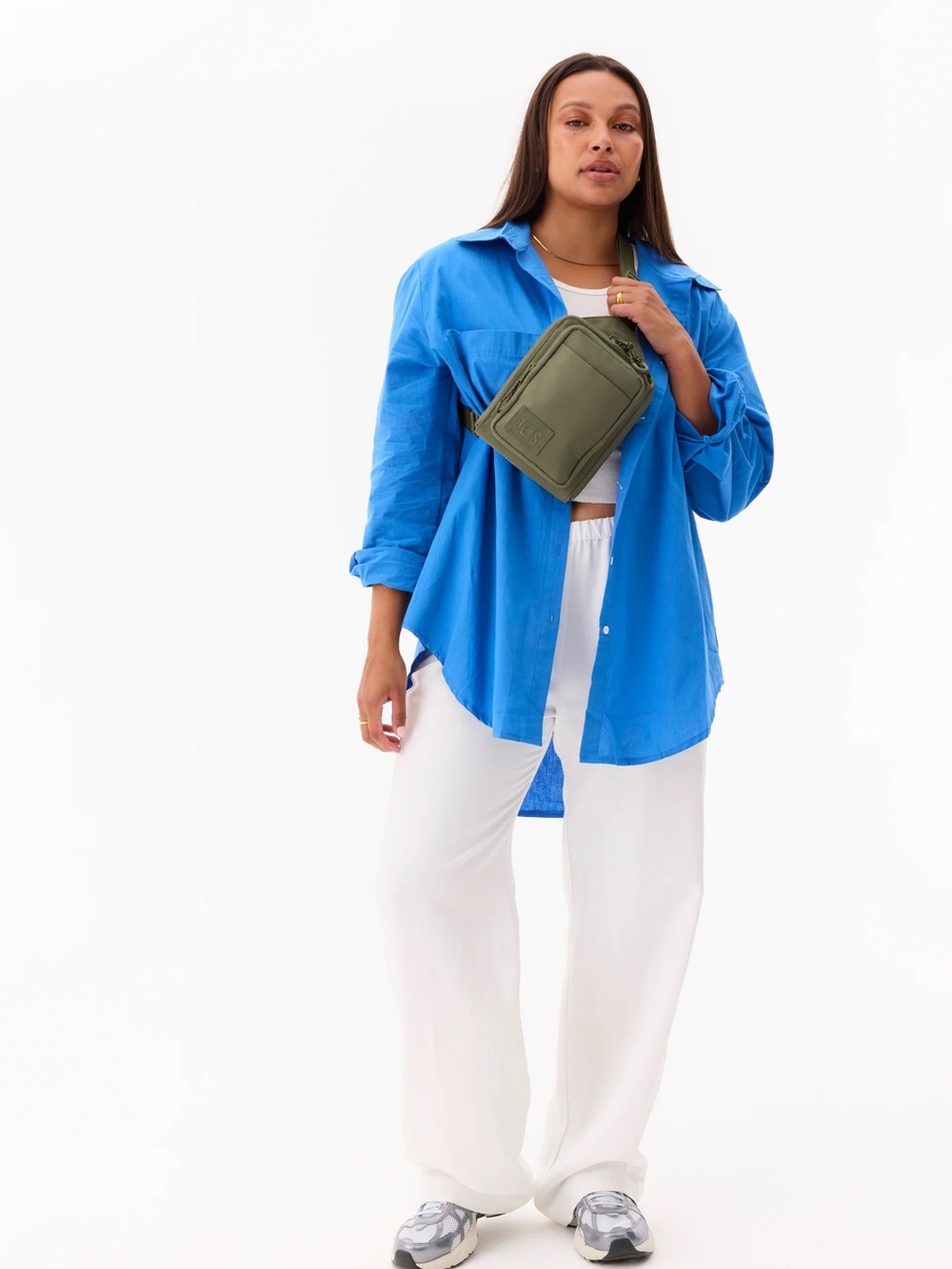 Beis Sport Sling Crossbody - Picture 6 of 7